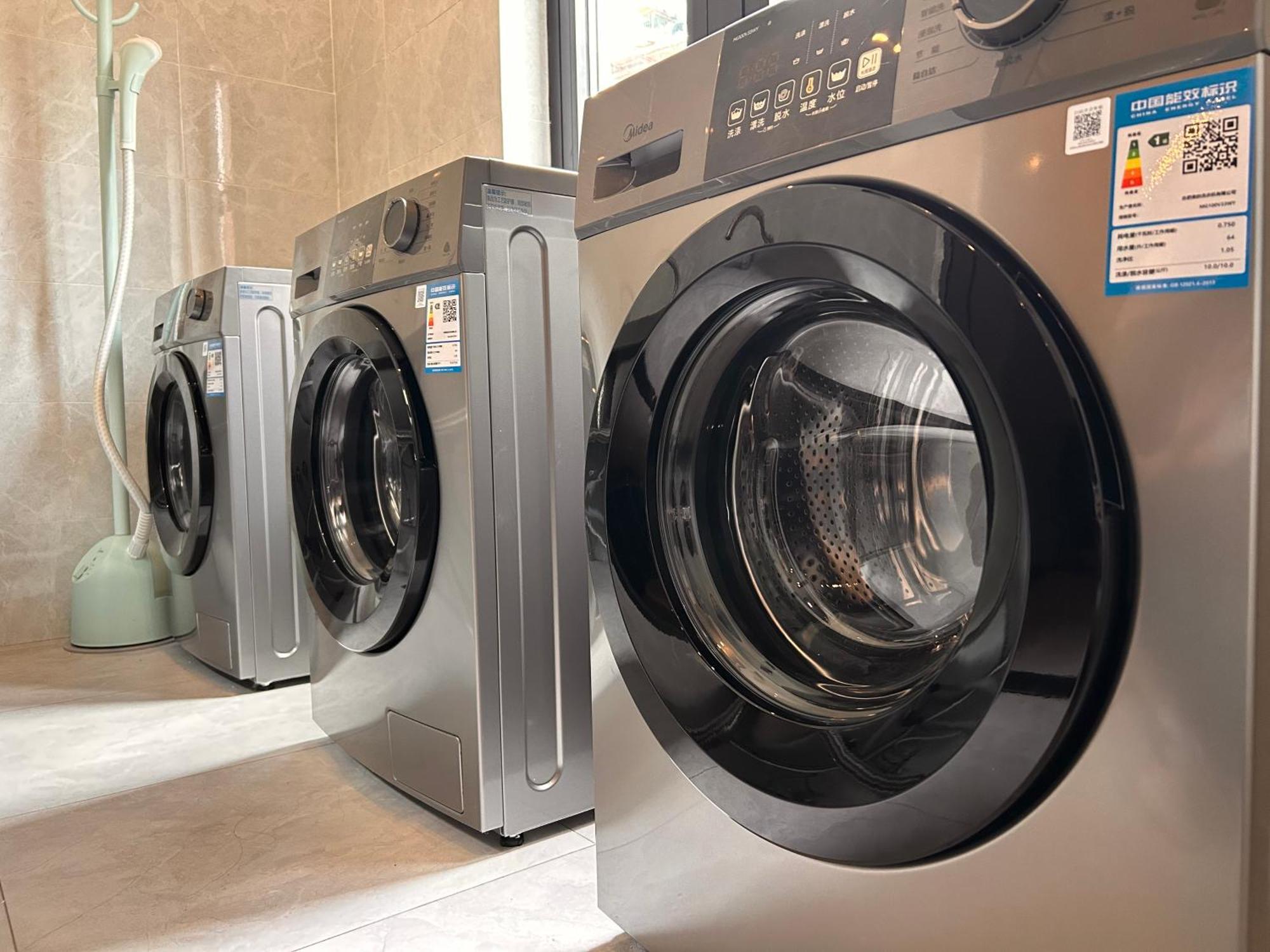 Dayin International Youth Hostel -Near People'S Square & Old Town -Social Area -Bar -Cafe -Gym -Free Laundry Luggage Storage -24H Front Desk -English Service Shanghai Eksteriør bilde