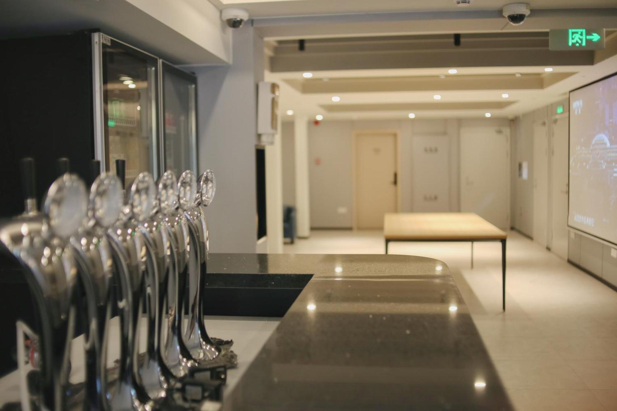 Dayin International Youth Hostel -Near People'S Square & Old Town -Social Area -Bar -Cafe -Gym -Free Laundry Luggage Storage -24H Front Desk -English Service Shanghai Eksteriør bilde
